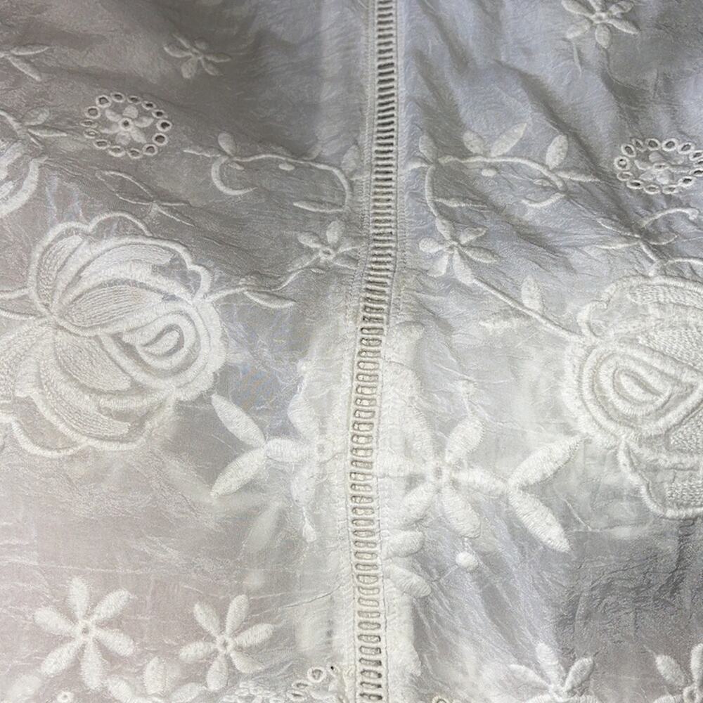 Johnny Was Sheer White Floral Embroidered Sleeveless Blouse Women's Size Small - Picture 5 of 8